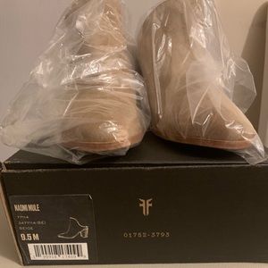 Frye, Beige Mules, Size 9.5